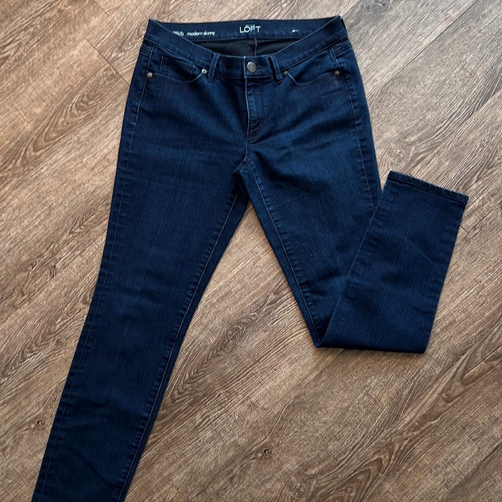 Dark skinny jeans